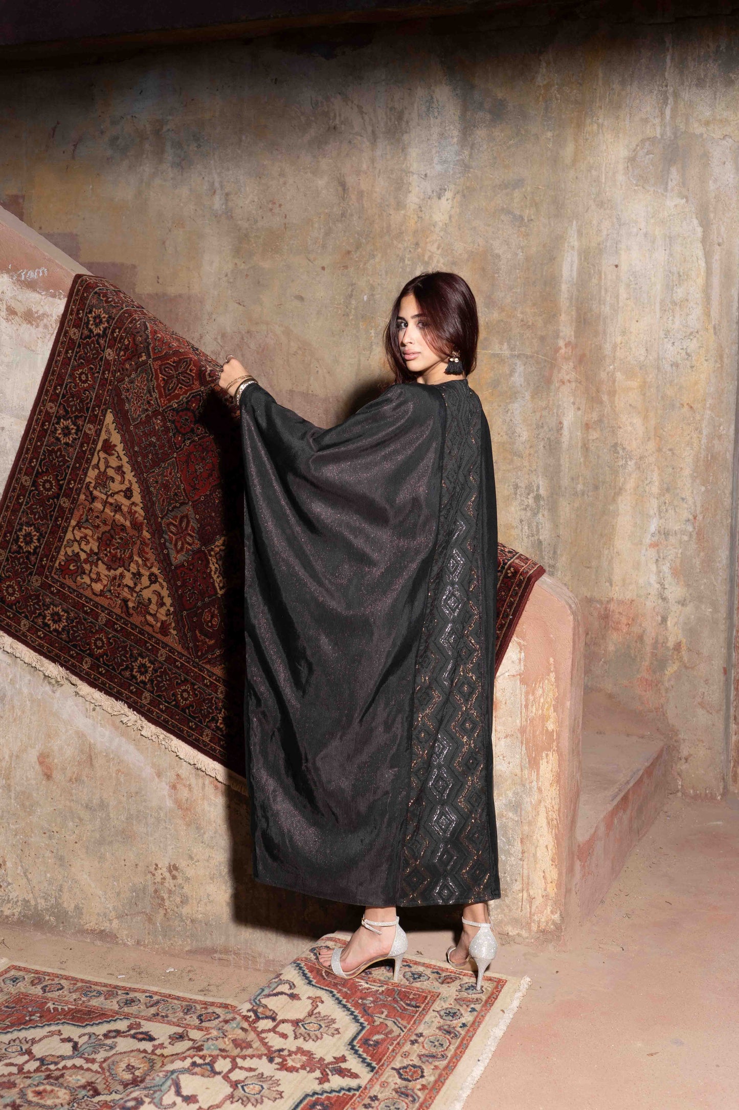 DIAMONDS ABAYA